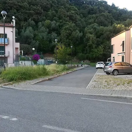 Apartment Bilocale Con Giardino Near Lerici *